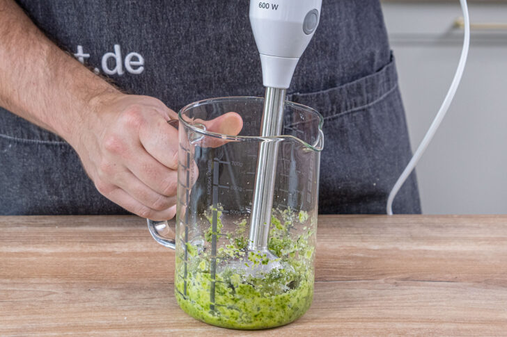 Pesto pürieren
