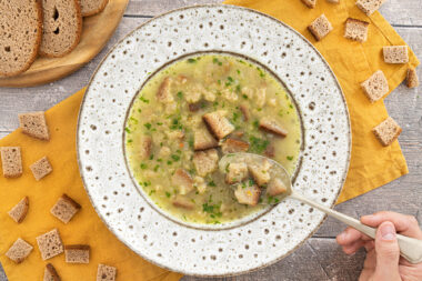 Brotsuppe nach Omas Rezept