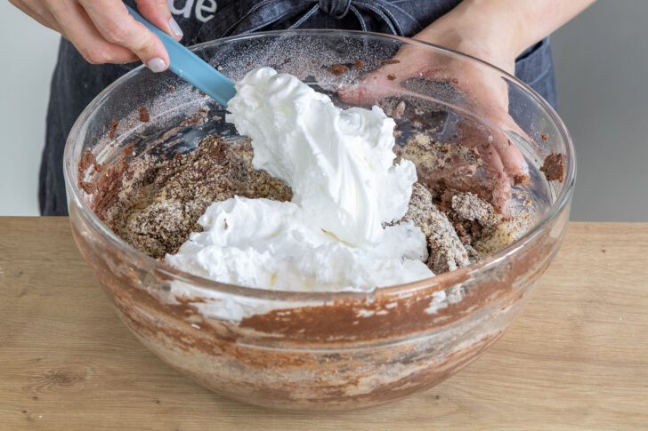 Eischnee unterheben