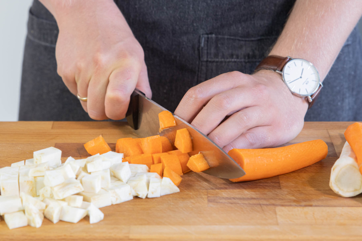 Hühnersuppe selbst machen | Rezept
