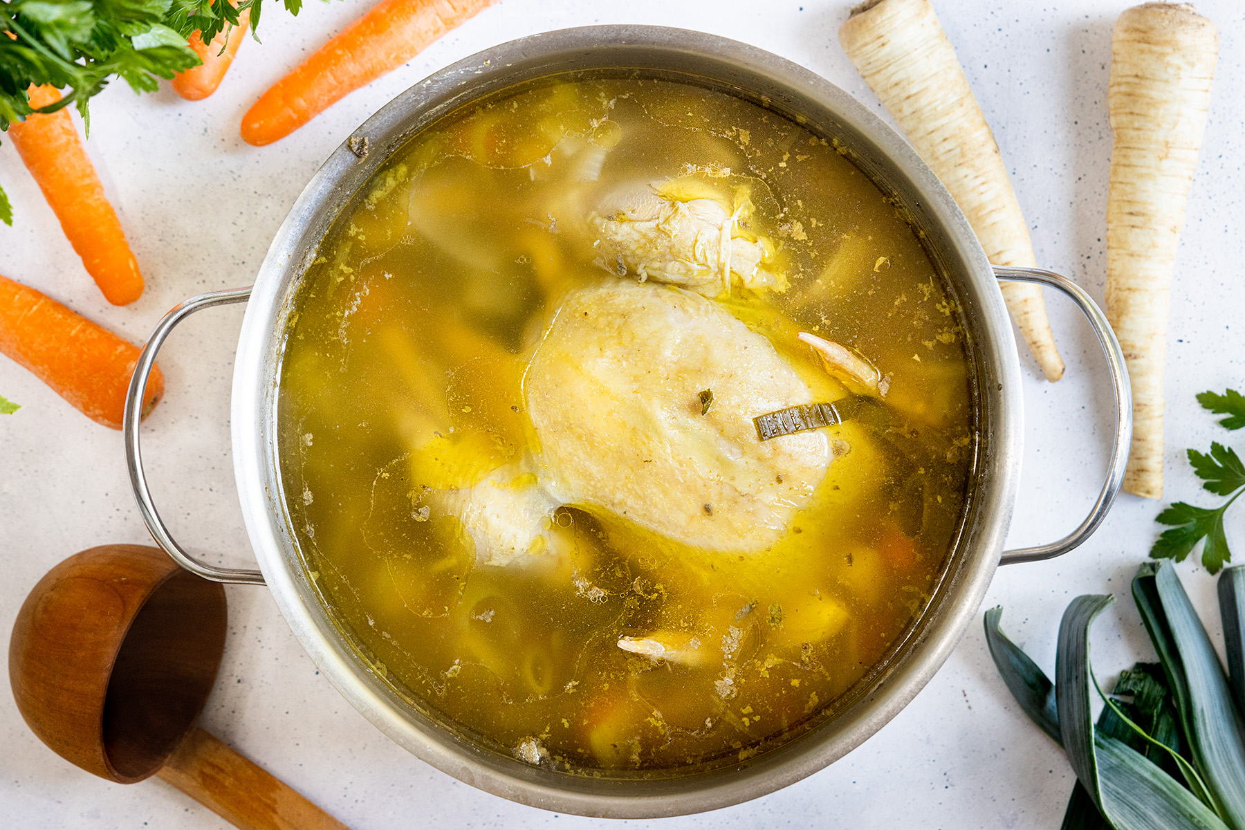 Hühnersuppe selbst machen