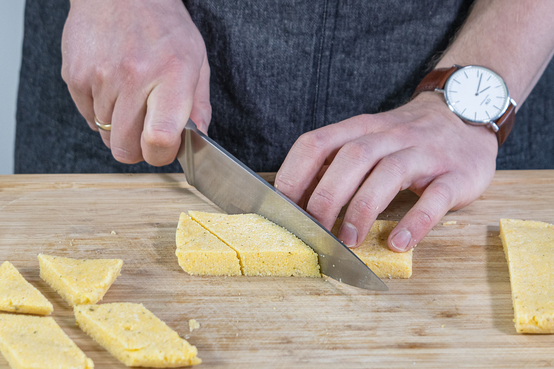 Polenta schneiden