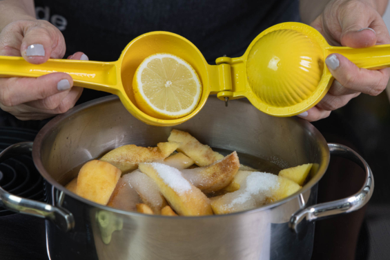 Quittenkuchen mit Rahmguss | Rezept - eat.de