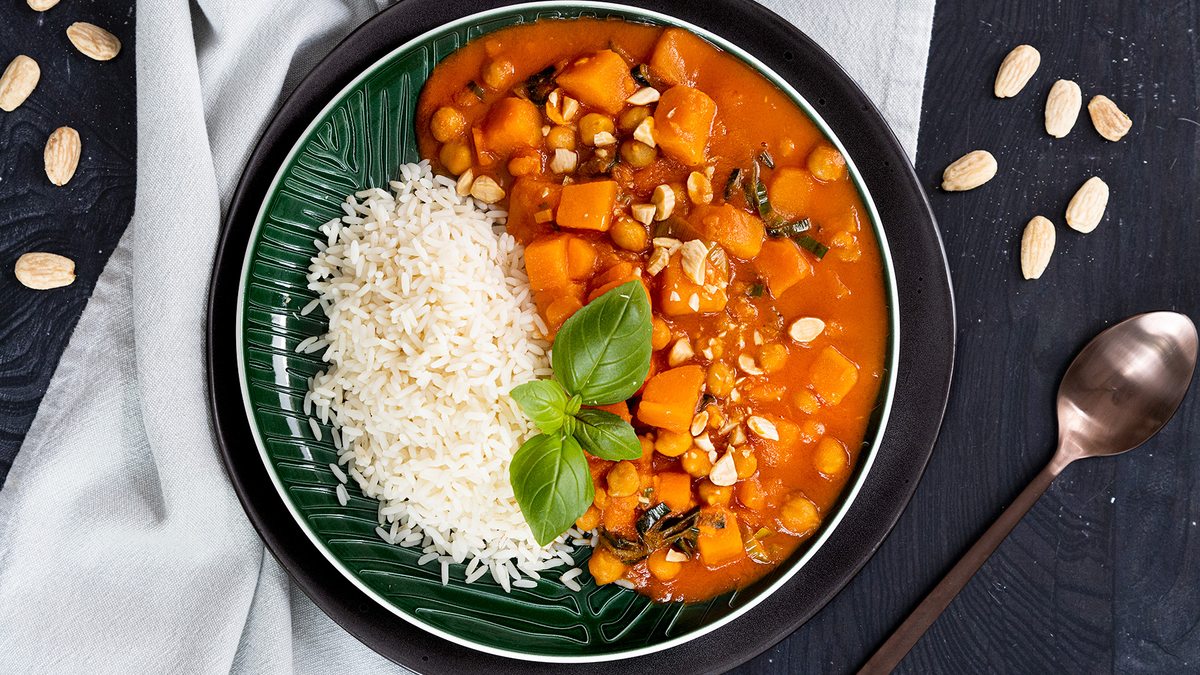 Süßkartoffel-Kichererbsen-Curry | Rezept - eat.de