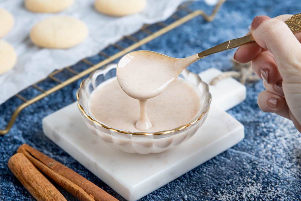 Omas gedeckter Apfelkuchen mit Zitronenglasur | Rezept - eat.de Omas gedeckter Apfelkuchen mit Zitronenglasur | Rezept - eat.de