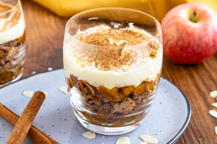 Bratapfel-Tiramisu im Glas