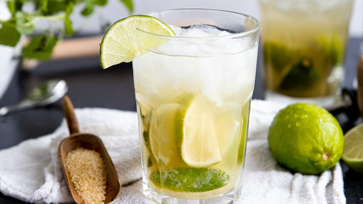 Caipirinha: das klassische Cocktail Rezept