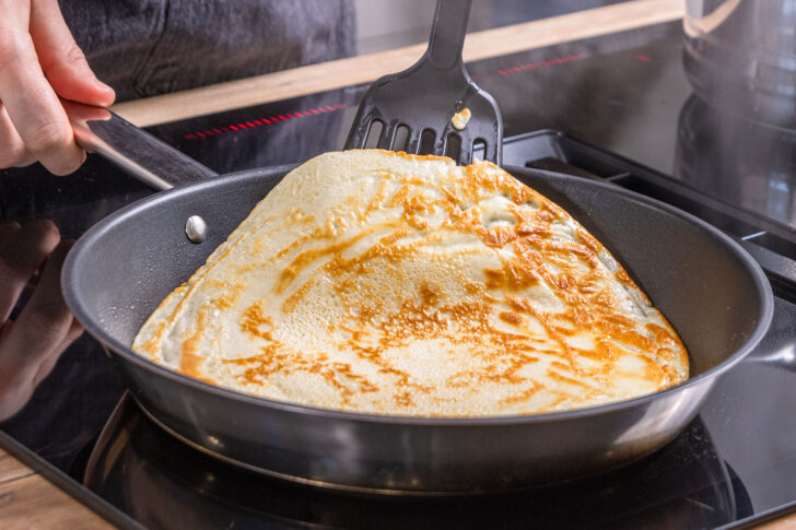 Pfannkuchen ausbacken