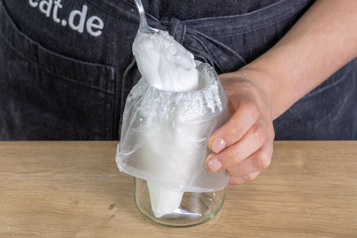 Zuckerguss mit Eiweiß | Rezept - eat.de