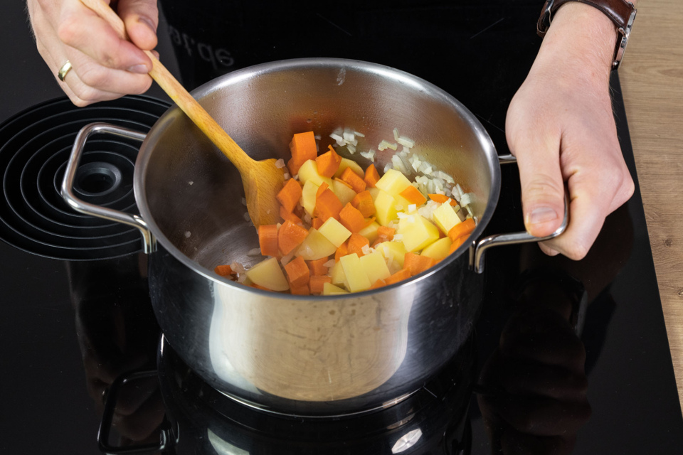 Kichererbsensuppe mit Kartoffeln | Rezept