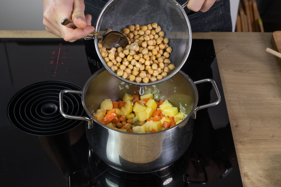 Kichererbsensuppe mit Kartoffeln | Rezept