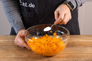 Salz dazugeben