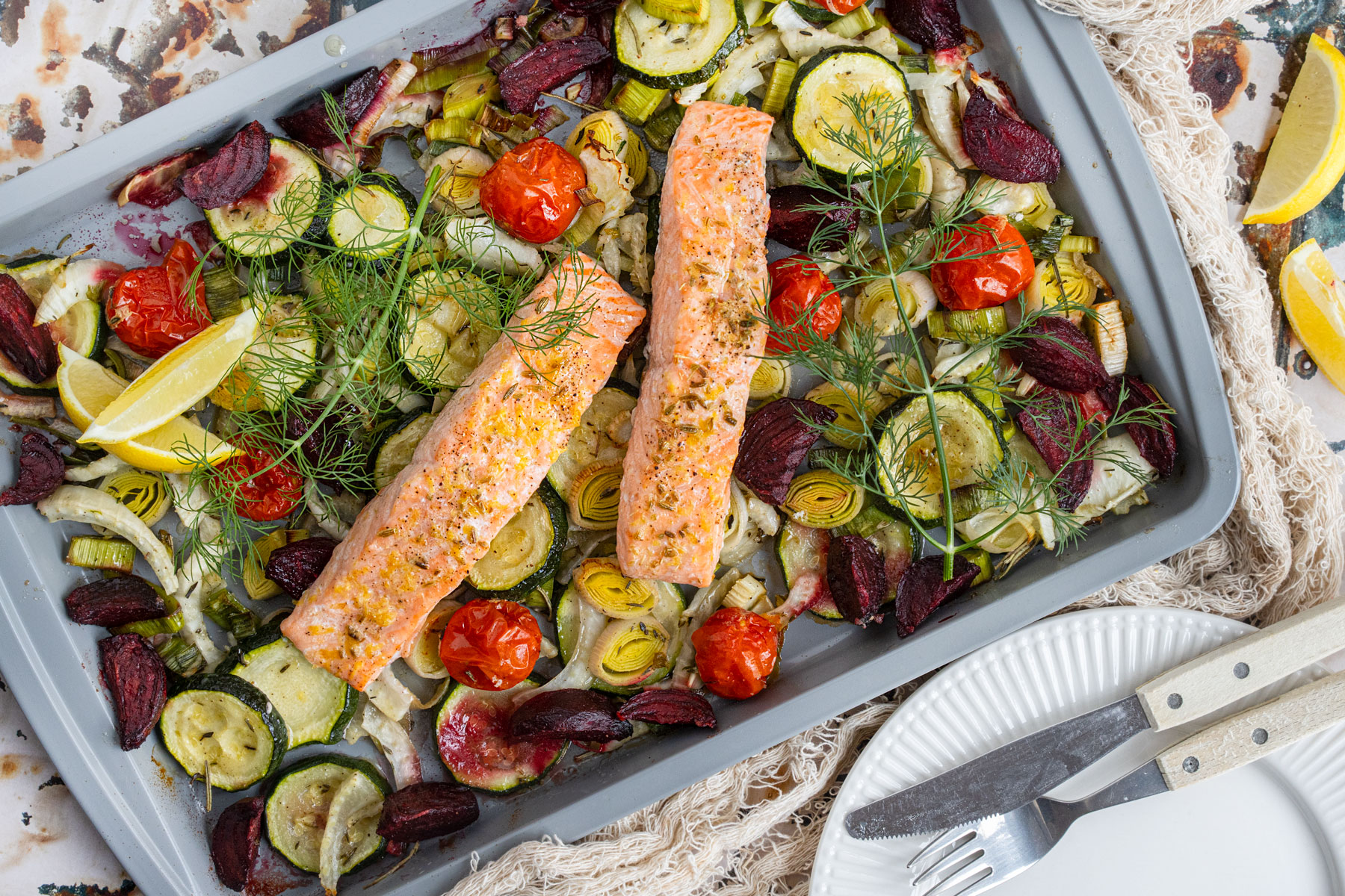 Ofengemüse mit Lachs