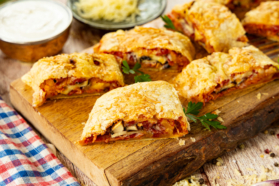Pizza Strudel mit Blätterteig