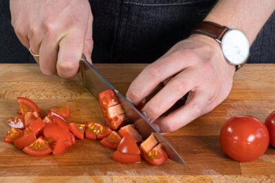 Tomaten würfeln
