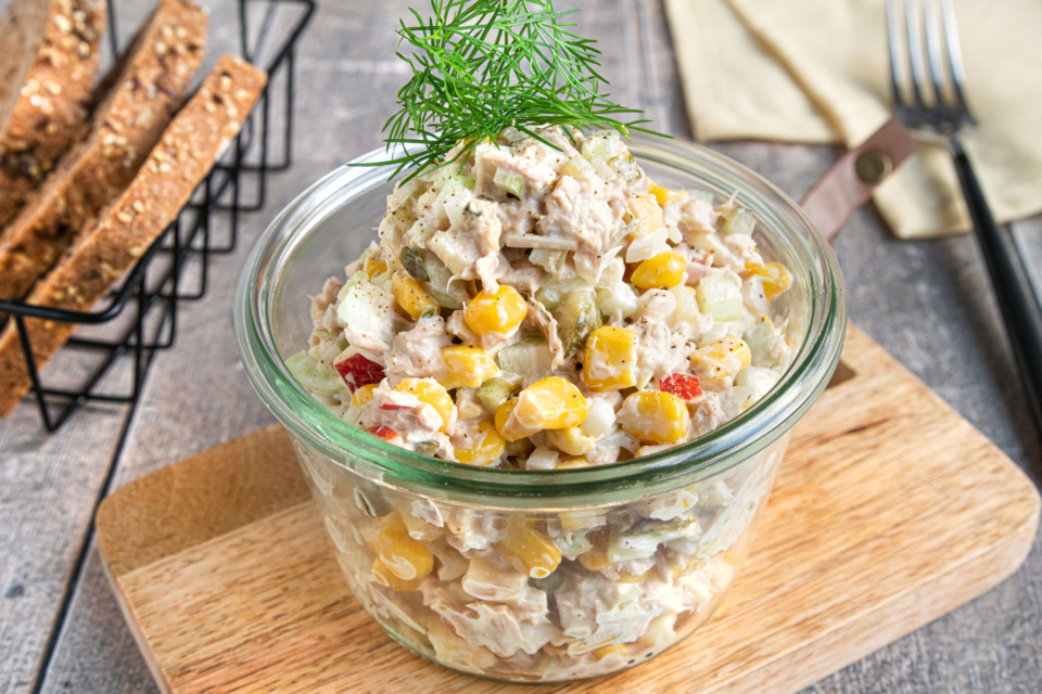 Thunfischsalat mit Mayonnaise | Rezept - eat.de