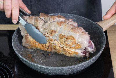 Wildschweinbraten anbraten