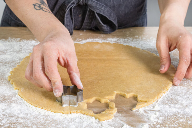 Zimtplätzchen ausstechen