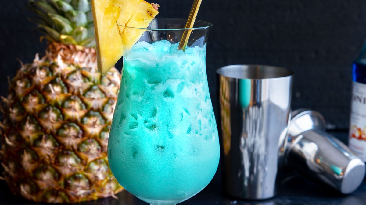 Alkoholfreier Swimmingpool | Cocktail-Rezept - eat.de