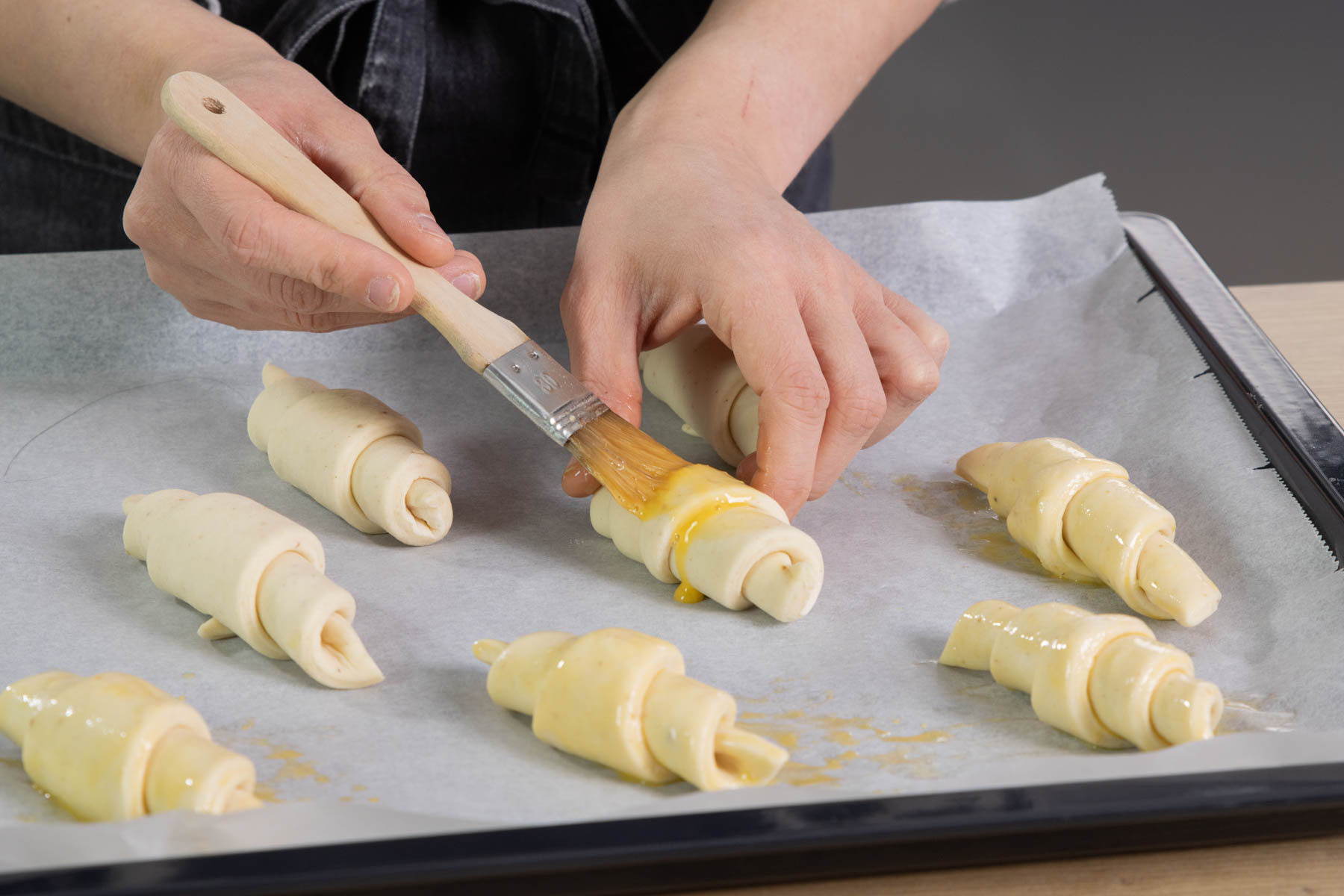 Croissants einstreichen