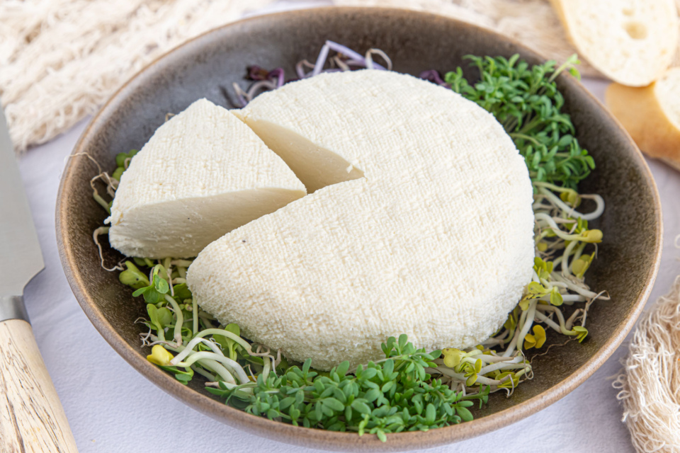 Frischen Ricotta selber machen | Rezept - eat.de