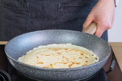 Pfannkuchen anbraten