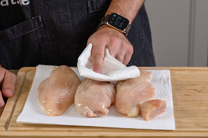 Hähnchen abtupfen