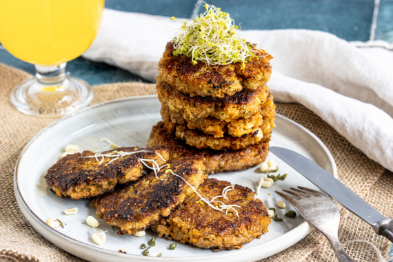 Vegane Erbsen-Bratlinge mit Kichererbsen | Rezept - eat.de Vegane Erbsen-Bratlinge mit Kichererbsen | Rezept - eat.de