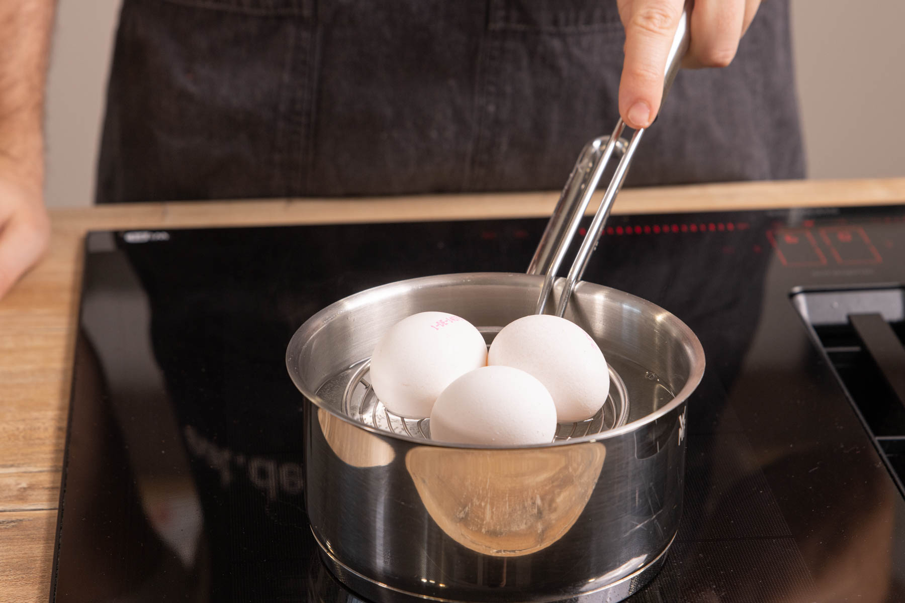 Eier hart kochen