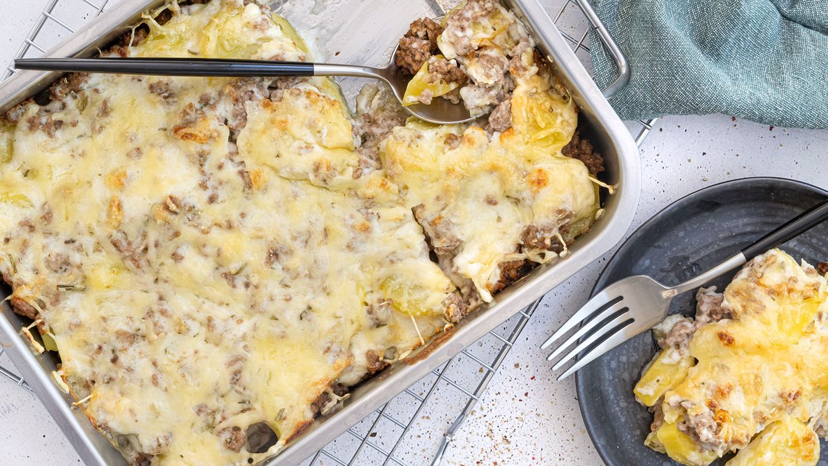 Kartoffelgratin mit Hackfleisch | Rezept - eat.de
