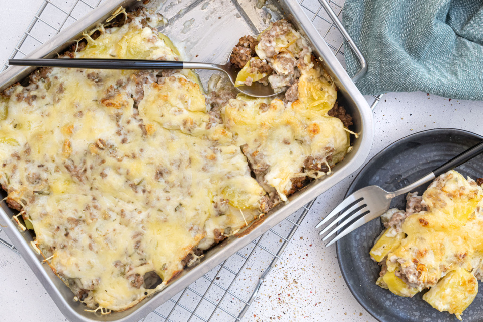 Kartoffelgratin mit Hackfleisch | Rezept - eat.de