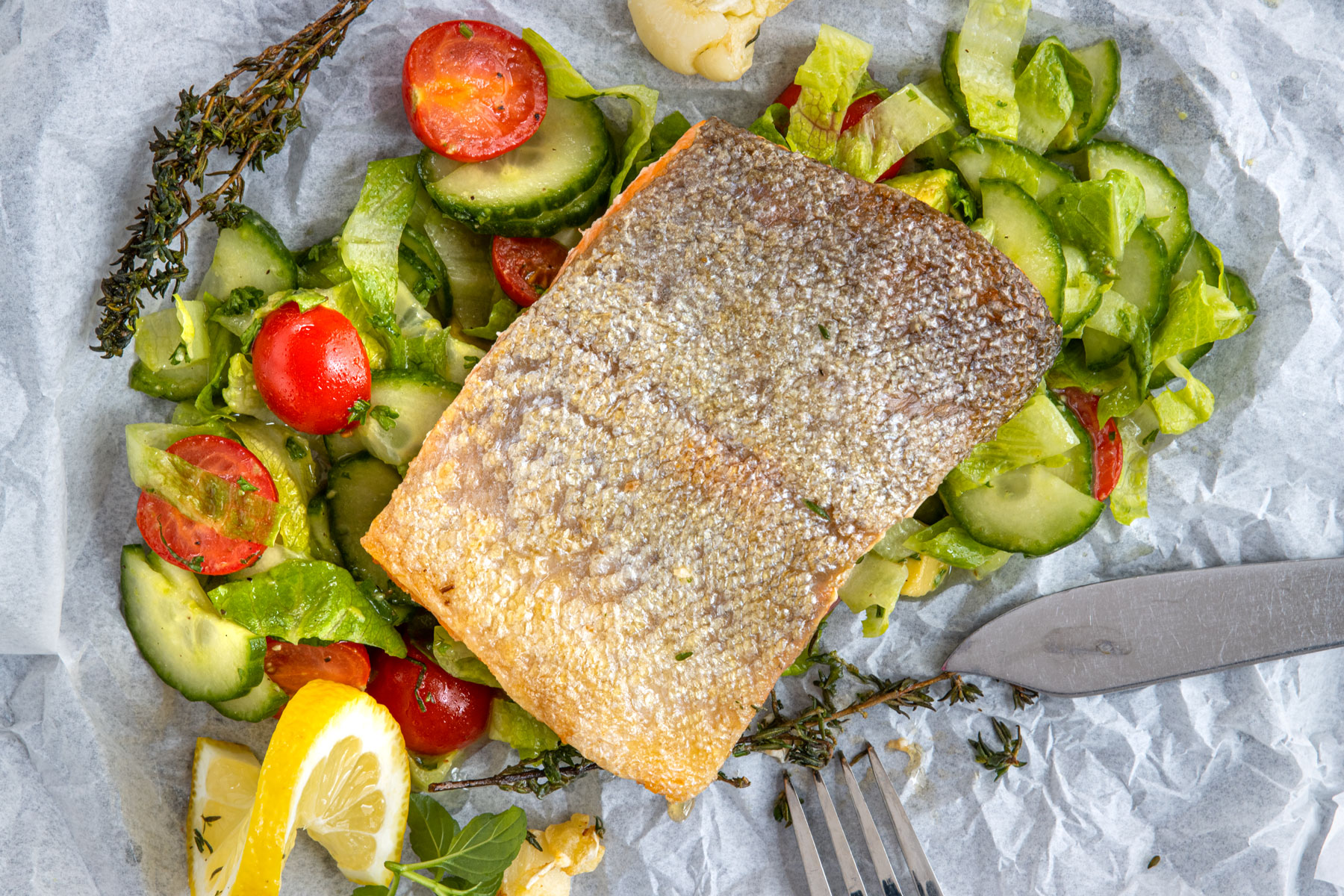 Lachsforellenfilet mit Haut im Backofen