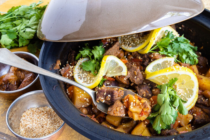 Marokkanische Tajine mit Rindfleisch