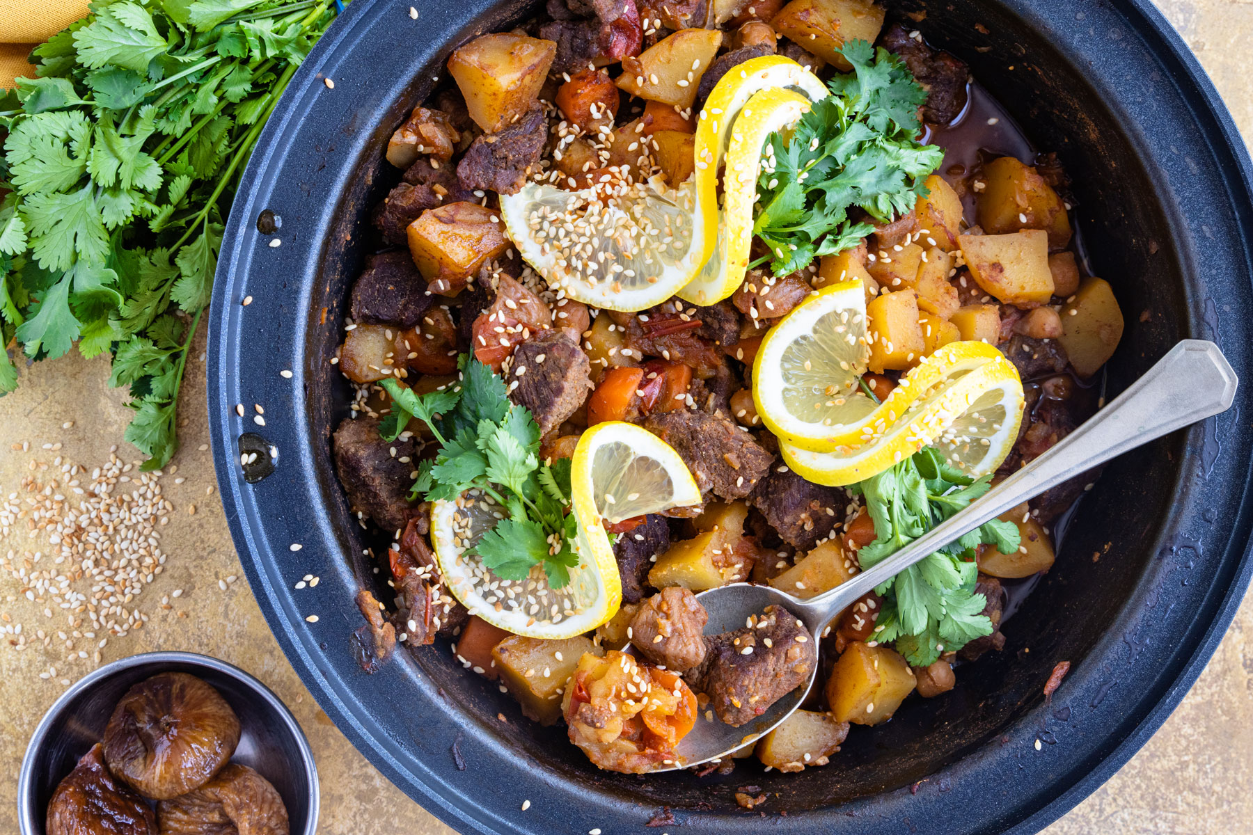 Marokkanische Tajine mit Rindfleisch