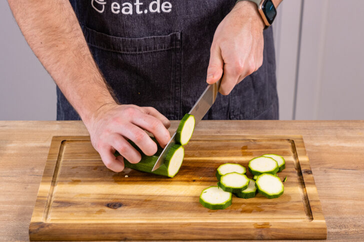 Zucchini schneiden