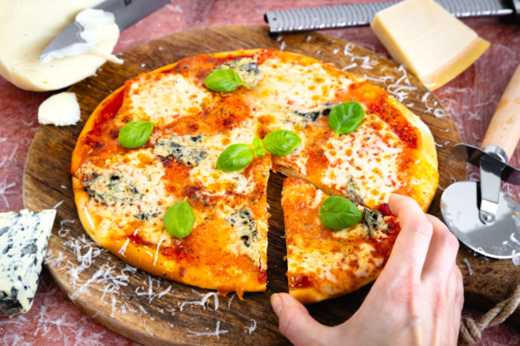 Pizza quattro formaggi