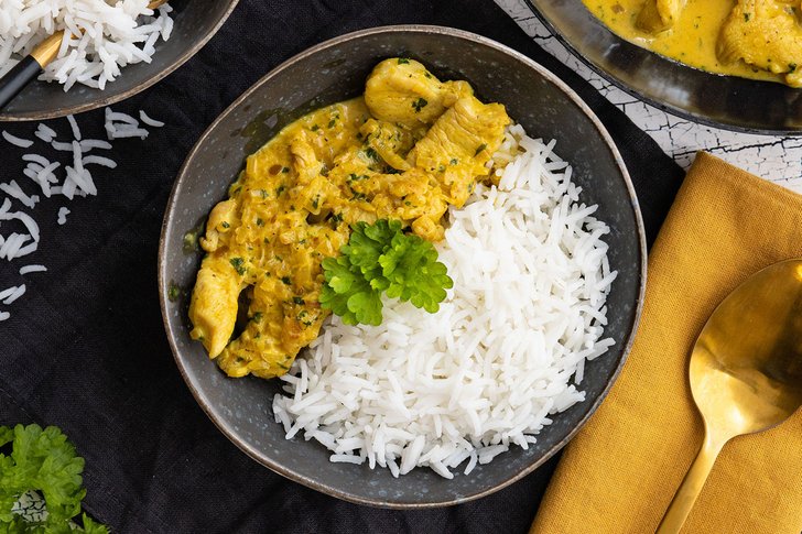 Cremiges Putencurry mit Kokosmilch