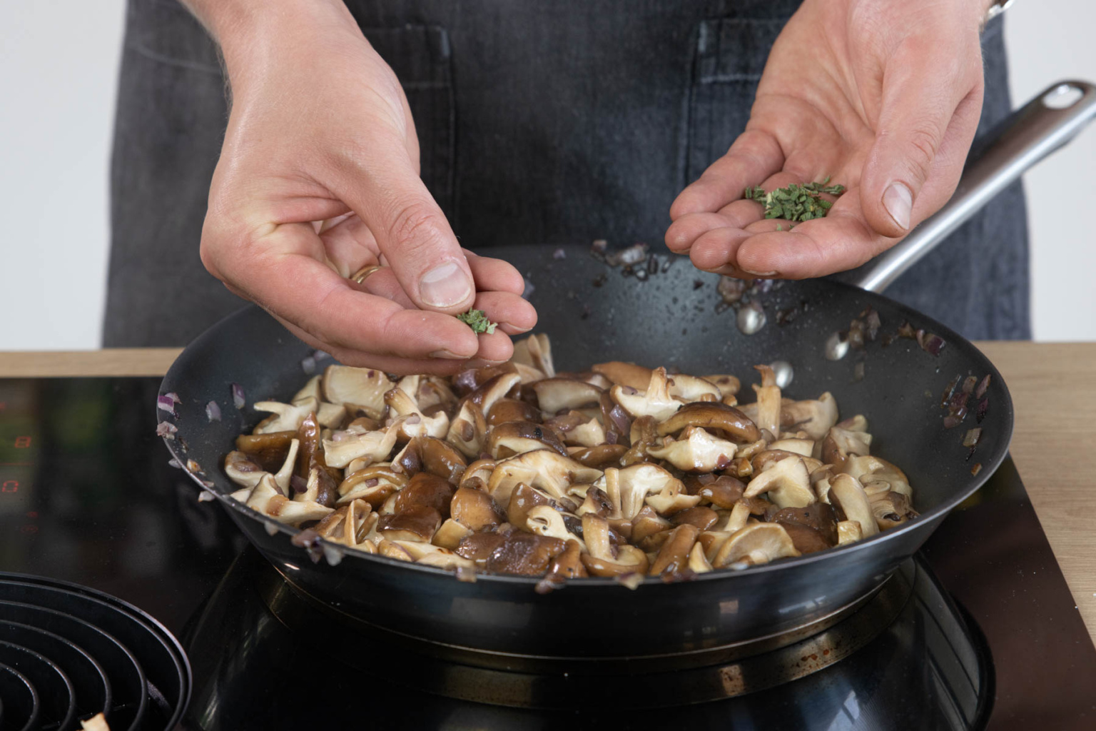 Shiitake-Pilze zubereiten | Rezept- eat.de