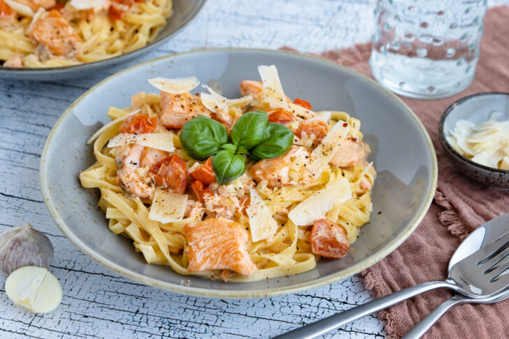 Tagliatelle mit Lachs Sahne-Sauce