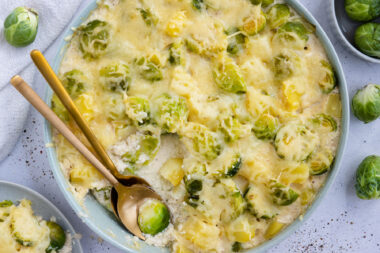 Vegetarischer Rosenkohlauflauf