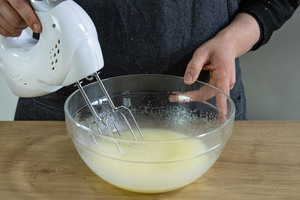 schaumig rühren