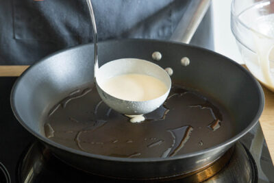 Pfannkuchen ausbacken