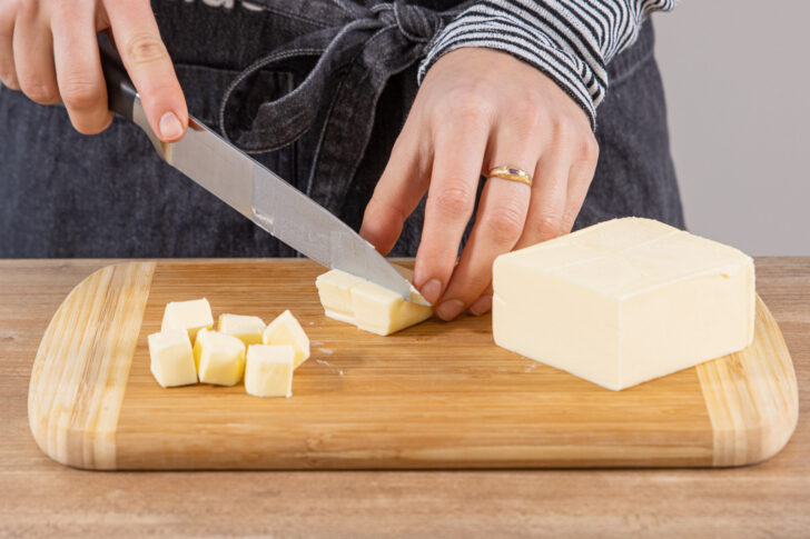 Butter würfeln