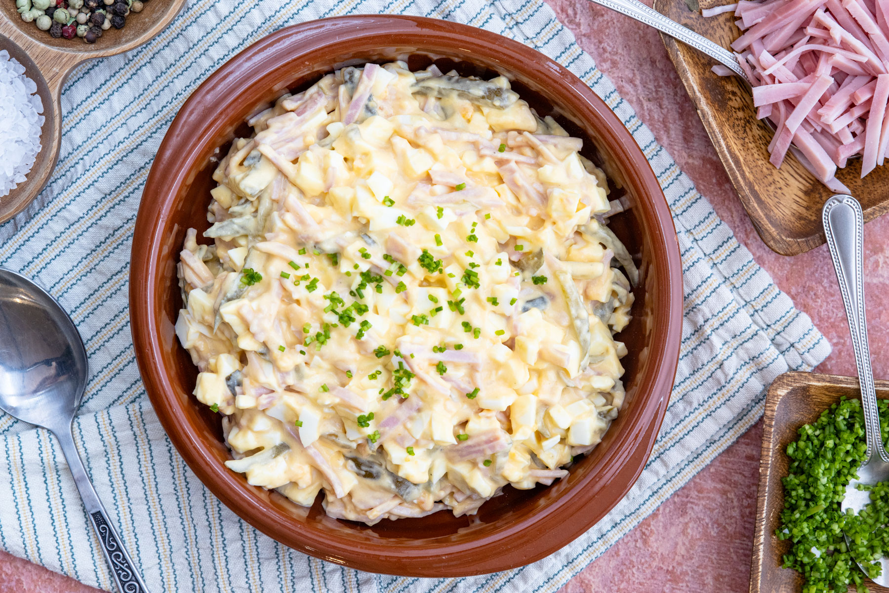 Eiersalat mit Schinken