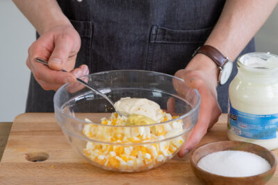 Mayonnaise dazugeben