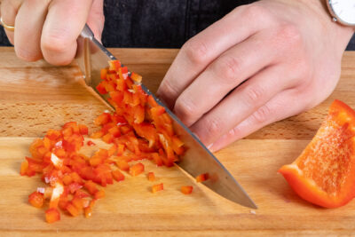 Paprika klein schneiden