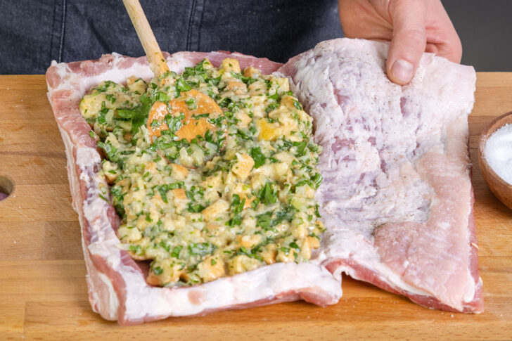 Schweinebauch füllen