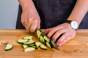 Zucchini schneiden