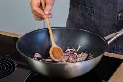 Currypaste dazugeben