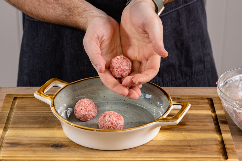Hackbällchen in Tomatensoße aus dem Ofen | Rezept Hackbällchen in Tomatensoße aus dem Ofen | Rezept